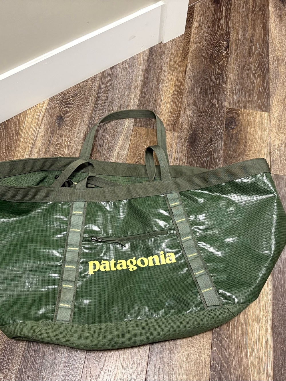 Patagonia
Black Hole Gear Tote - Backpack - Picture 3 of 16